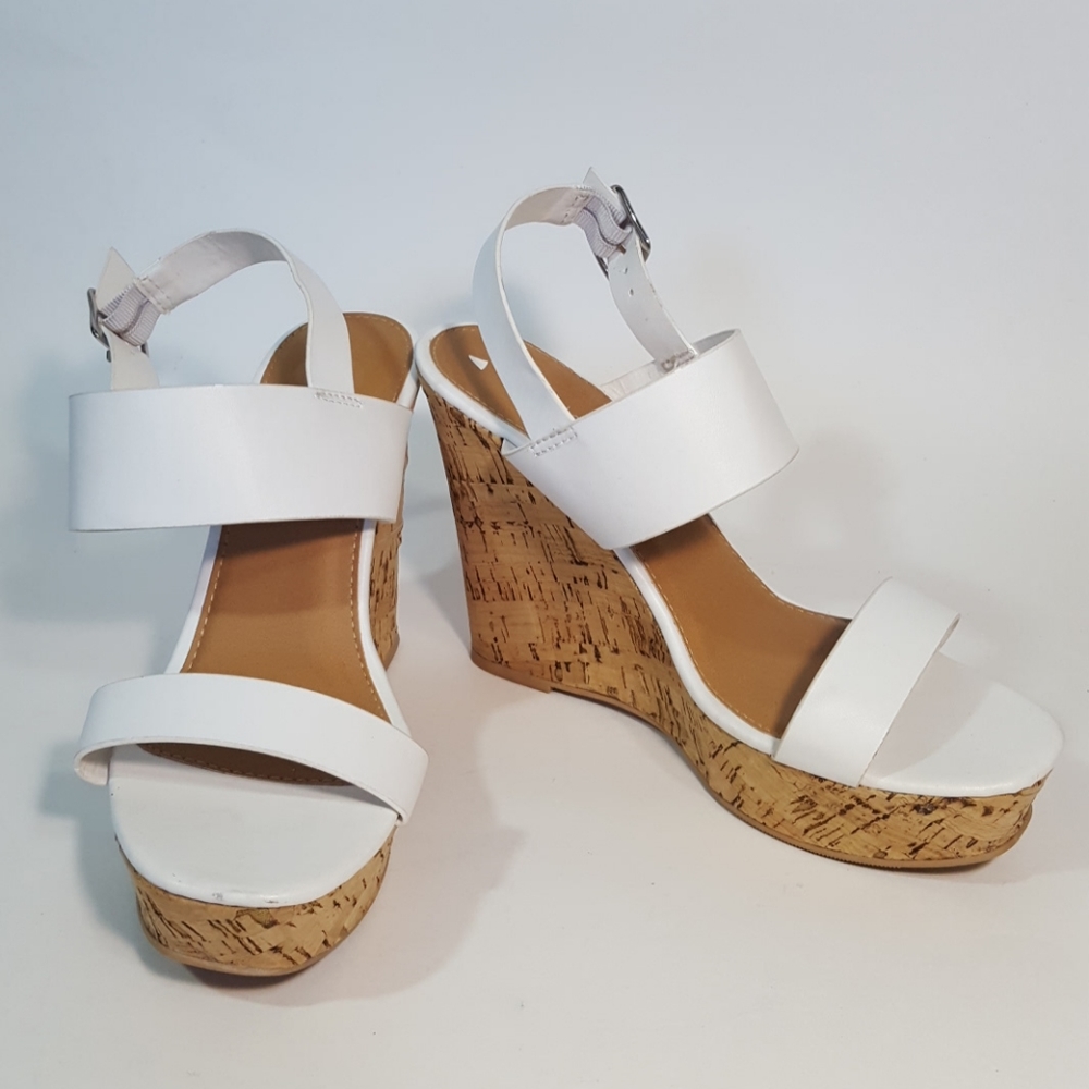 Madden Girl White Platforms Kaayla Size 8